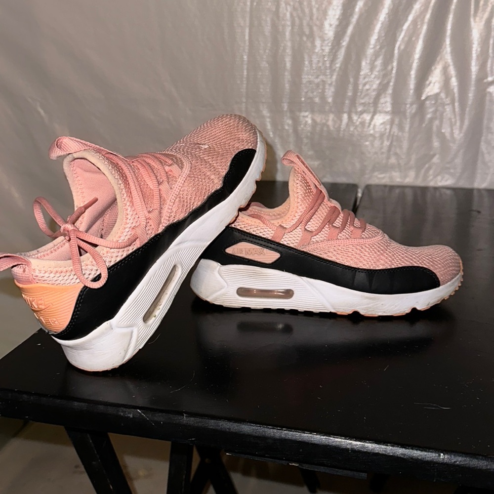 Nike air max shoes girls/women
